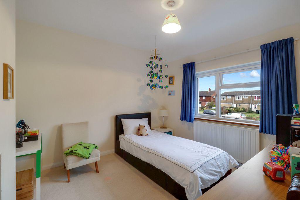 Bedroom 2 (Double)