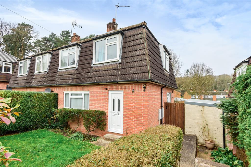 Pine Tree Close, Redditch, B97 6NW 3 bed semidetached house £210,000