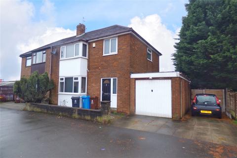3 bedroom semi-detached house for sale - Shaw Road, Royton, Oldham, OL2