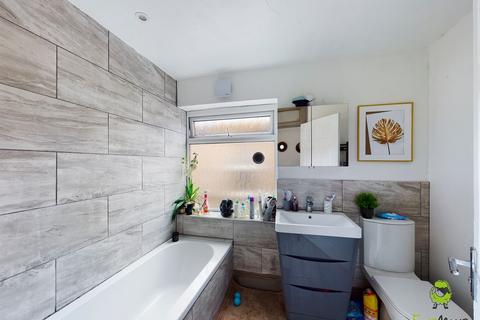 40 South Road, Erith, DA8 3RA