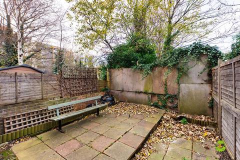 40 South Road, Erith, DA8 3RA
