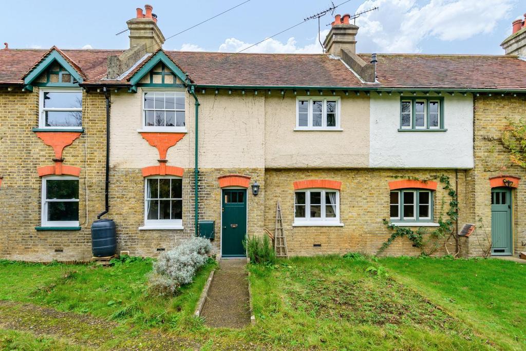 Nightingale Road, Godalming, GU7 2 bed terraced house £435,000