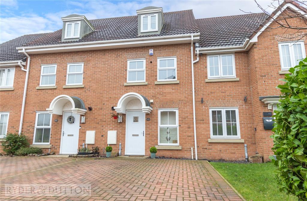 Leighton Avenue, Alkrington... 4 bed terraced house £265,000