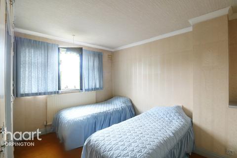 31 North Drive, Orpington, BR6 9PG