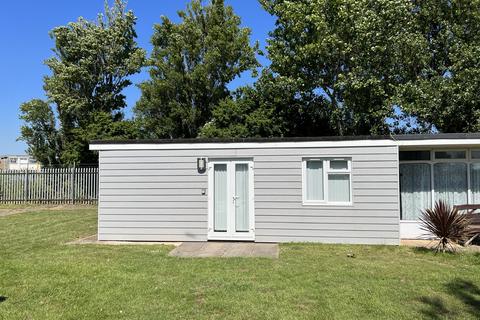 2 bedroom holiday lodge for sale, New Lydd Road, Camber TN31