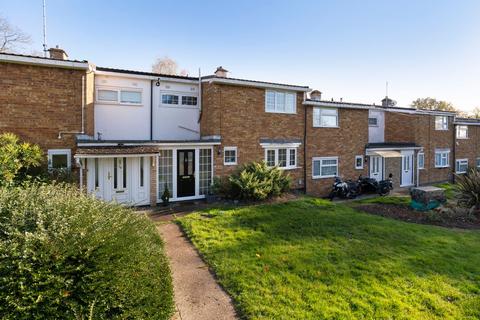 72 Leaves Spring, Stevenage, SG2 9BH