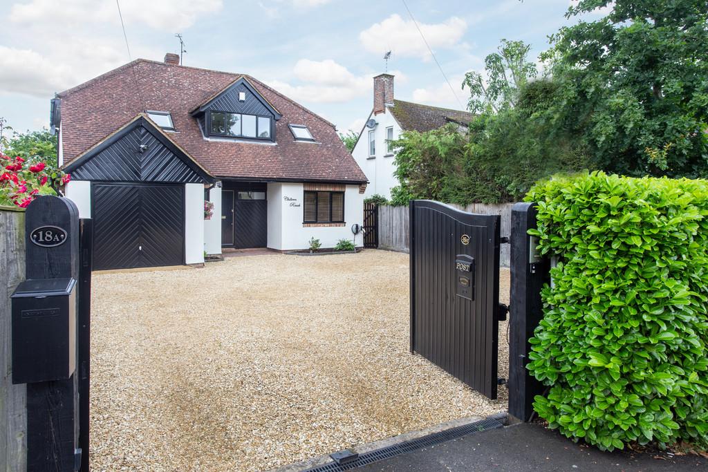 Risborough Road, Stoke Mandeville 4 bed detached house £775,000