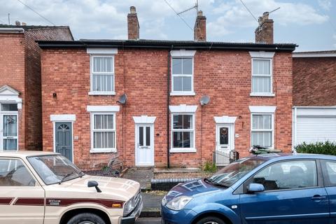 37 Middle Road, Worcester, WR2 4HT