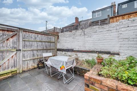 37 Middle Road, Worcester, WR2 4HT