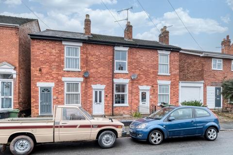 37 Middle Road, Worcester, WR2 4HT