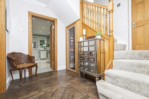2 Broadmead Road, Woodford Green, IG8 0AY