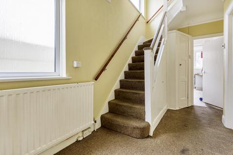 104 Woolacombe Road, London, SE3 8QL
