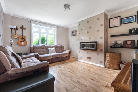 32 Will Crooks Gardens, London, SE9 6HZ