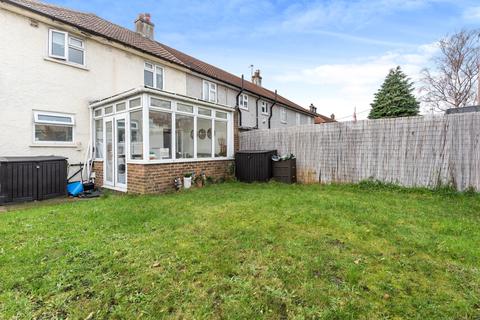 32 Will Crooks Gardens, London, SE9 6HZ