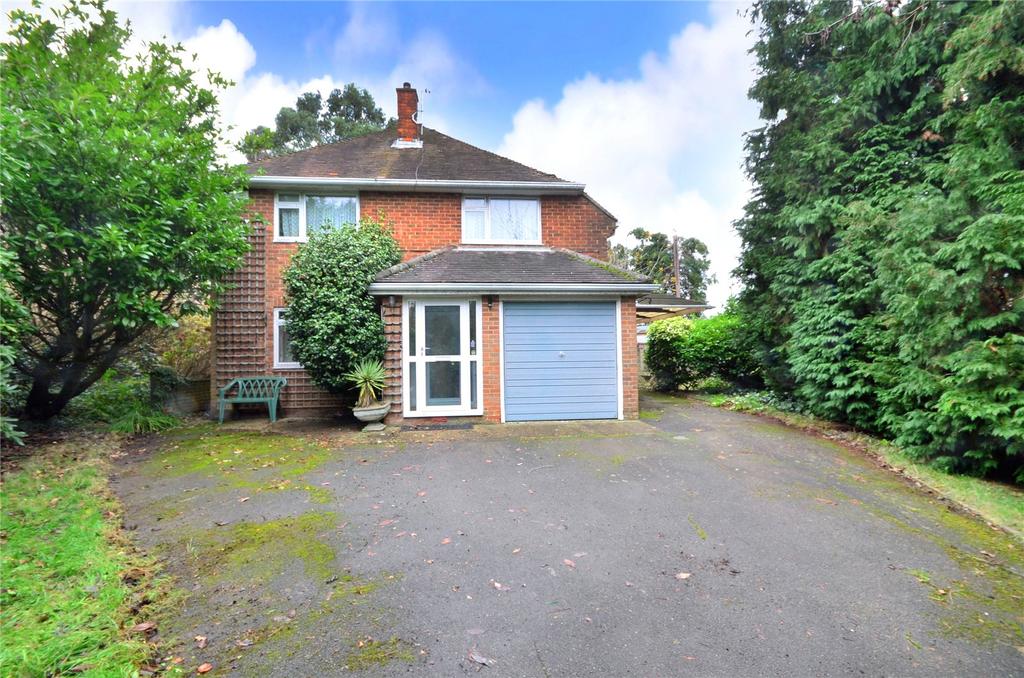 Ashurst Wood, RH19 3 bed detached house £600,000