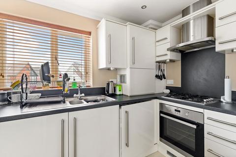 2 bedroom apartment for sale - Redwing Close, Hawkinge, Folkestone, CT18
