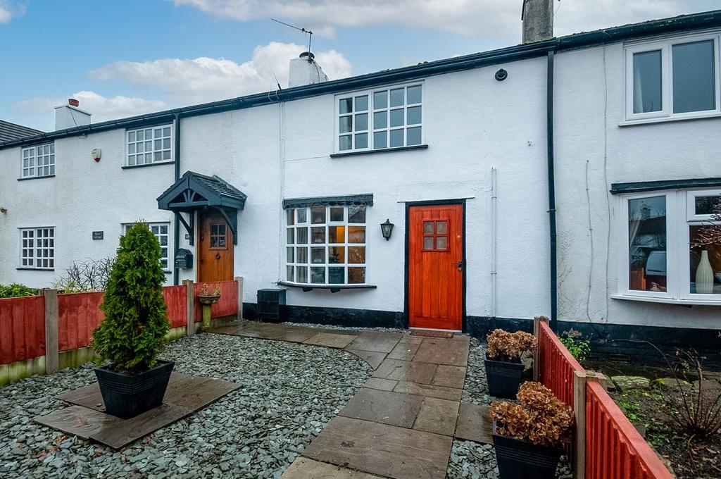 Wigshaw Lane, Culcheth, Warrington, WA3 2 bed cottage for sale £240,000