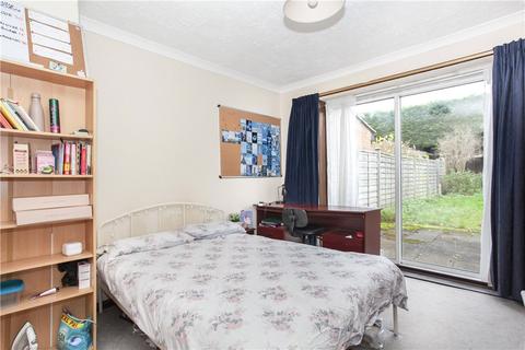 94 Bond Street, Englefield Green, Egham, TW20 0PX