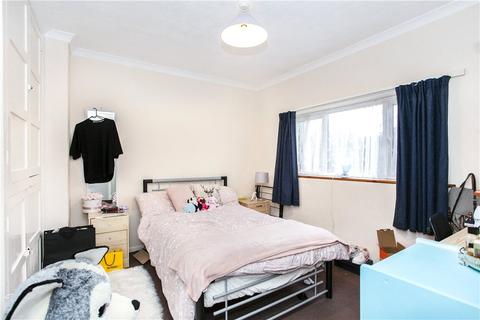 94 Bond Street, Englefield Green, Egham, TW20 0PX
