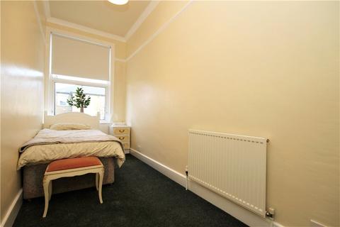 8 Dagmar Road, London, SE25 6HZ