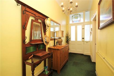 8 Dagmar Road, London, SE25 6HZ