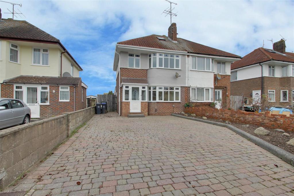 Ardingly Drive, Worthing 3 bed semidetached house £375,000