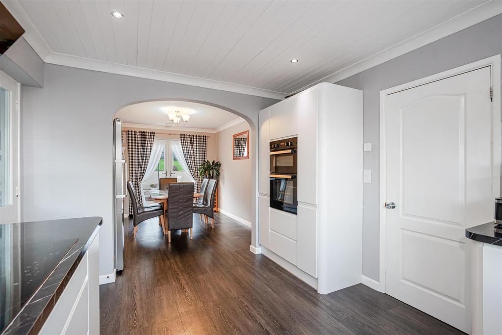 York Road, Paignton 5 bed detached house £475,000