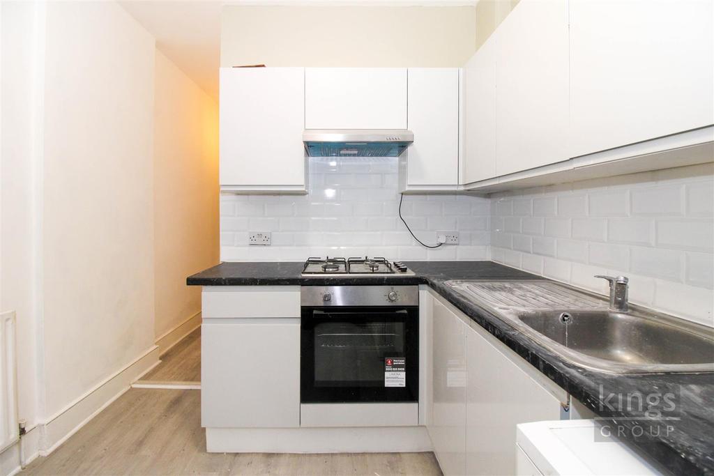 Kitchen 2.jpg