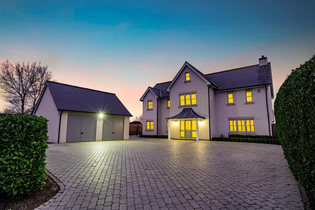 Moulton Lane, Boughton... 6 bed detached house £1,600,000