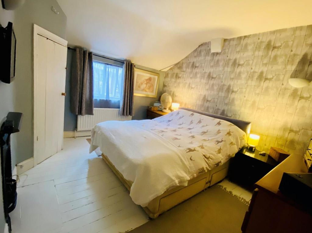 Master Bedroom.jpg