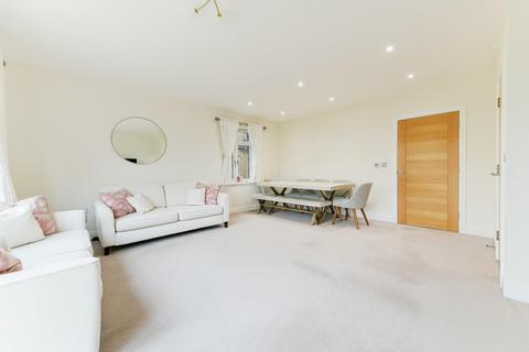 3 Mimosa Close, Epsom, KT17 3FF