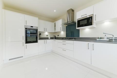 3 Mimosa Close, Epsom, KT17 3FF