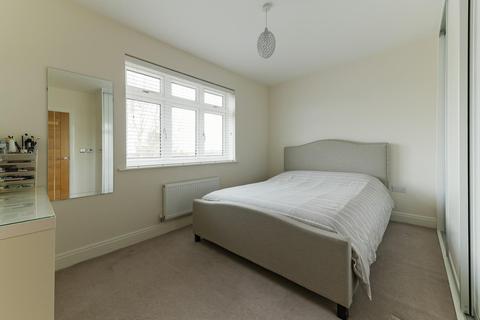 3 Mimosa Close, Epsom, KT17 3FF