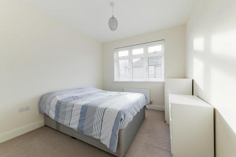 3 Mimosa Close, Epsom, KT17 3FF