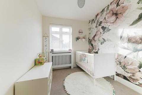 3 Mimosa Close, Epsom, KT17 3FF