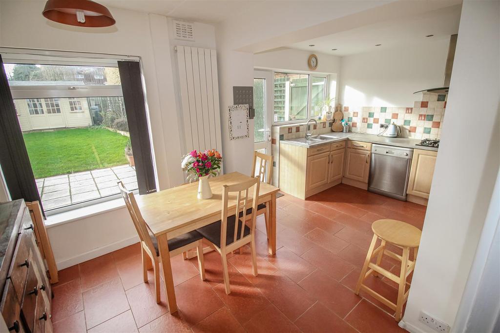 Mallory Road, Tachbrook... 4 bed semidetached house £415,000