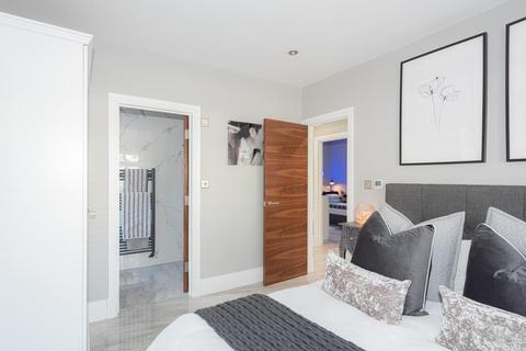 50 Rosebery Road, Epsom, KT18 6AE