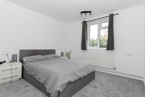 1, Caxton Court Broadwater Road, Worthing, BN14 8AA