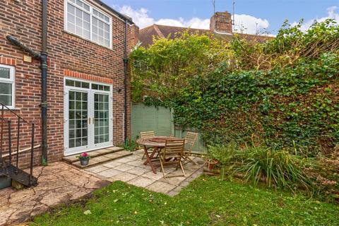 42 Boundary Road, Worthing, BN11 4LN