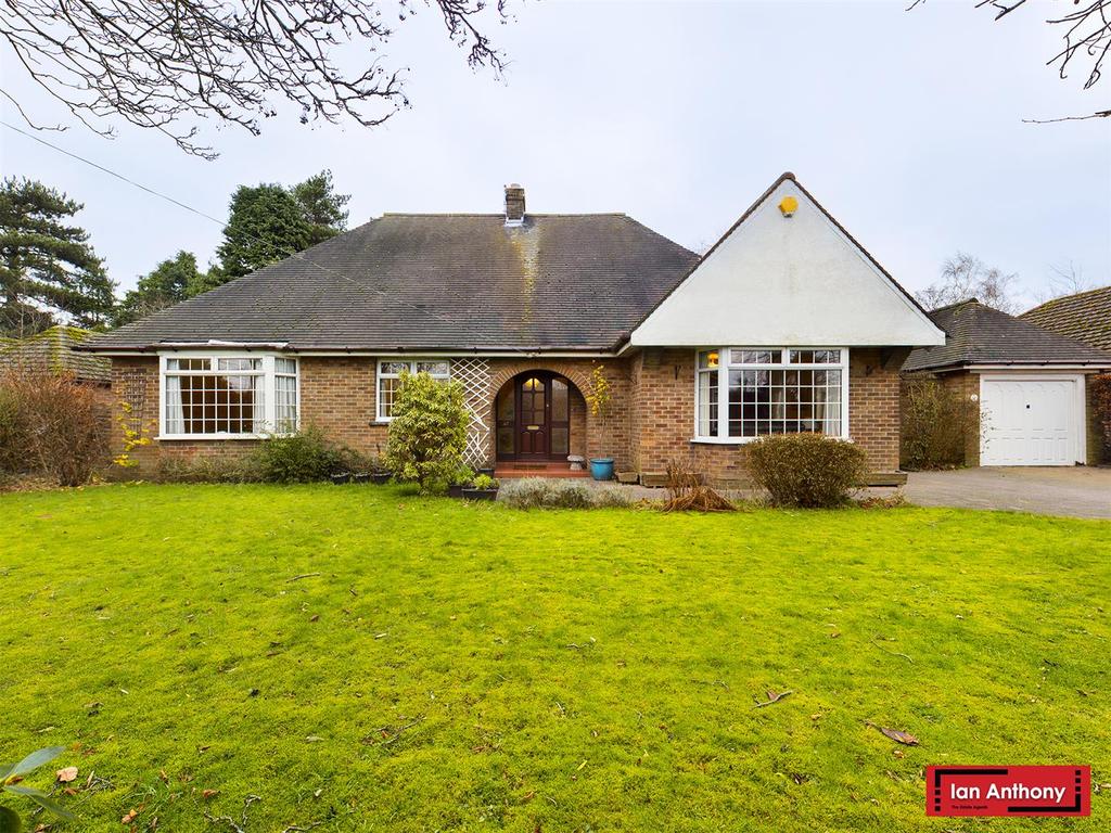 Altys Lane Ormskirk 3 bed detached bungalow £495,000