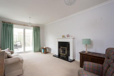45 Dringthorpe Road, York, YO24 1LF