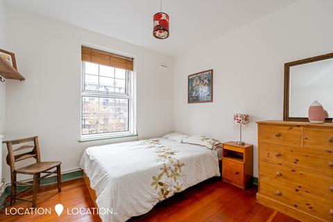 3 bedroom flat for sale - Stoke Newington Church Street, N16