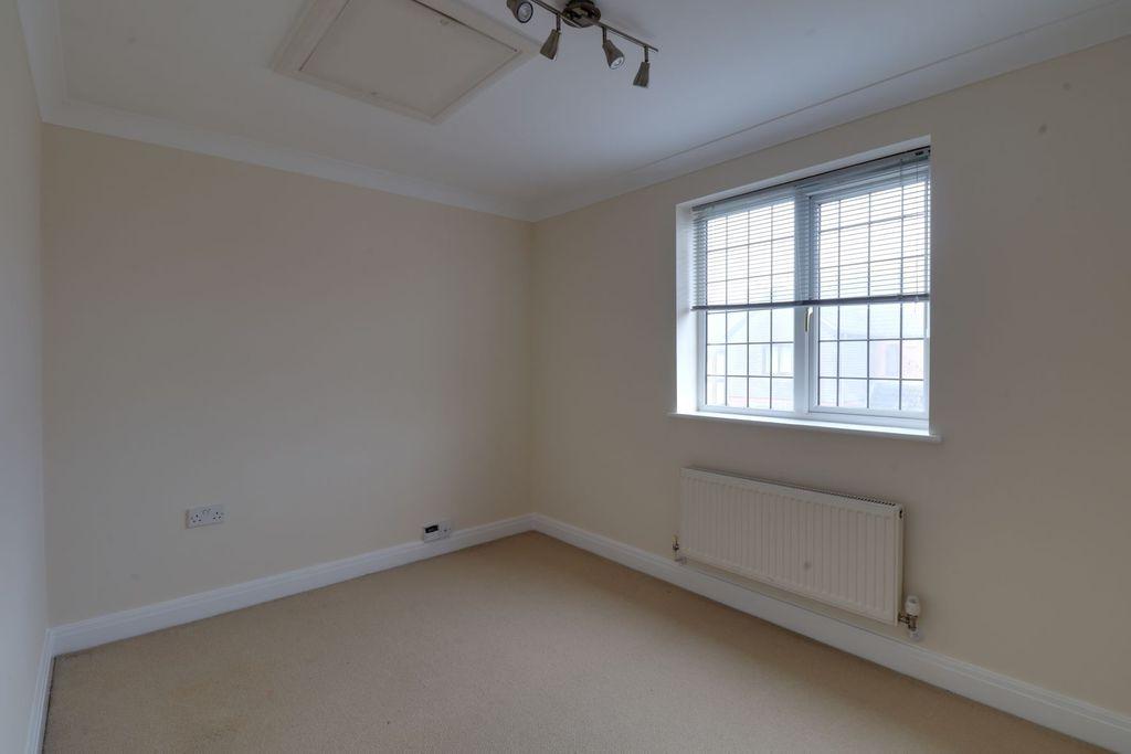 Bedroom 4 (Double)