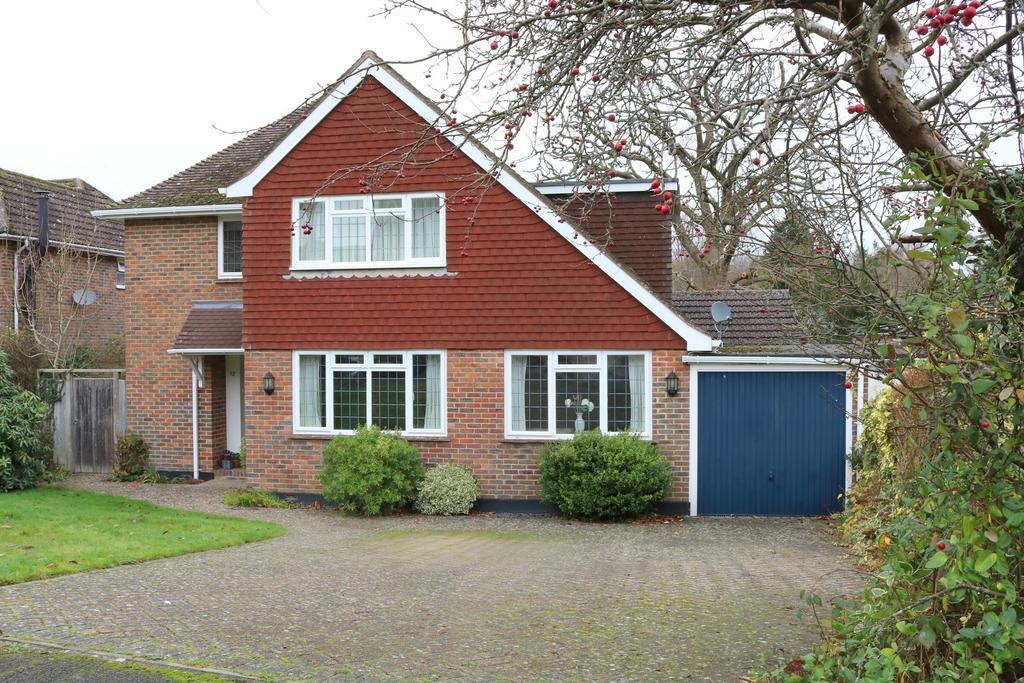 Gatesmead, Haywards Heath, RH16 4 bed house £800,000