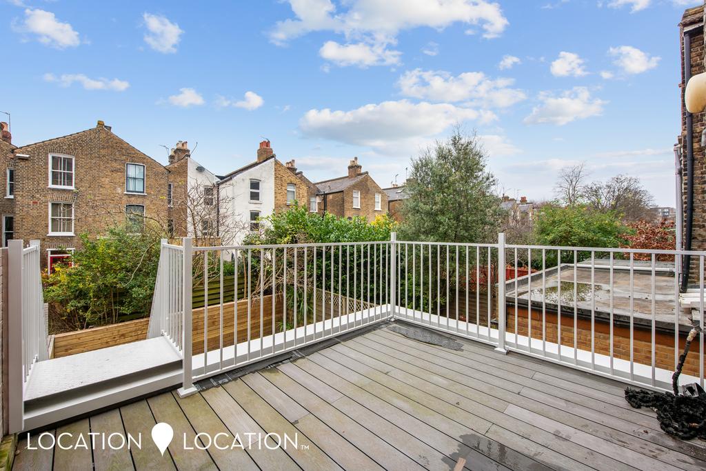 1712202124 LLSN 9b Reighton Road  E5 8 SQ 004.jpg