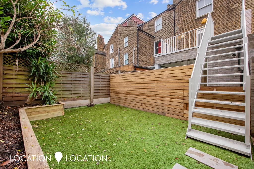 1712202124 LLSN 9b Reighton Road  E5 8 SQ 006.jpg