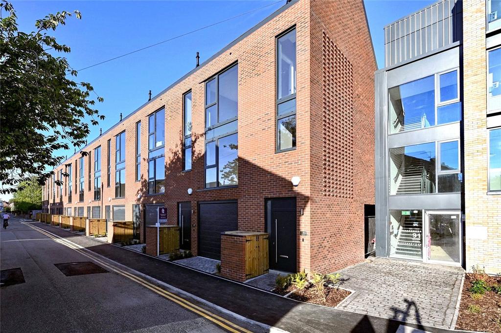 Brown Street, Hale, WA14 3 bed house £688,950