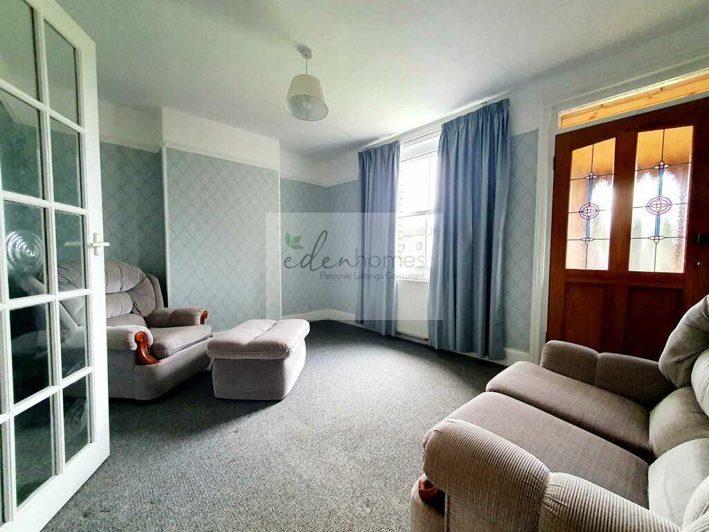 Living room 1.jfif