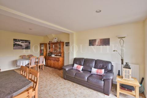 448 Mutton Lane, Potters Bar, EN6 3BB
