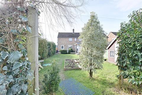 29 Heathside, Appledore, Ashford, TN26 2AT
